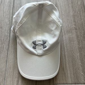 Under Armour White “Airvent” Cap NWOT